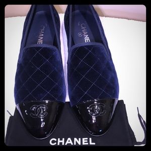 Chanel brand new velvet flats.